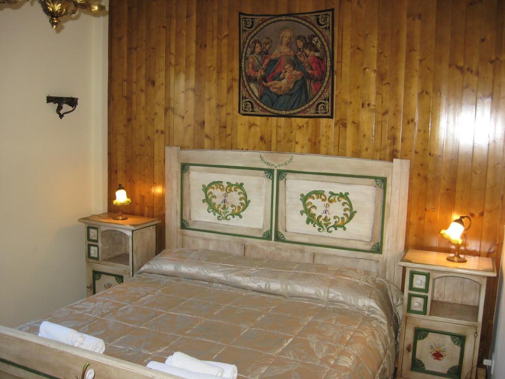 Апартаменти Le Tre Rose Montagna Камільятелло-Сілано Екстер'єр фото